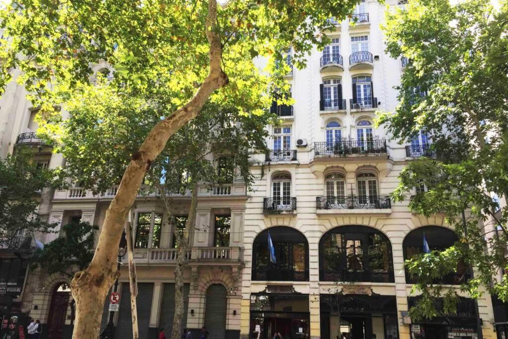 Duplex En Centro Historico Y Turistico Sobre Av. De Mayo ブエノスアイレス エクステリア 写真
