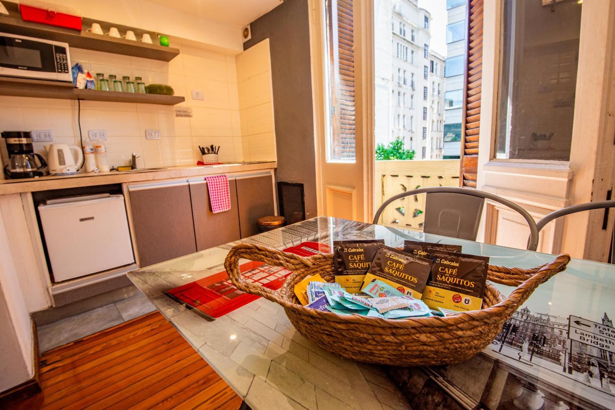 Duplex En Centro Historico Y Turistico Sobre Av. De Mayo ブエノスアイレス エクステリア 写真