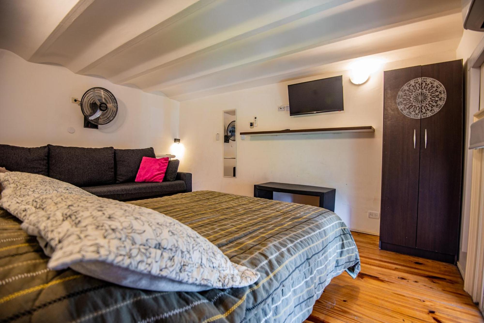 Duplex En Centro Historico Y Turistico Sobre Av. De Mayo ブエノスアイレス エクステリア 写真