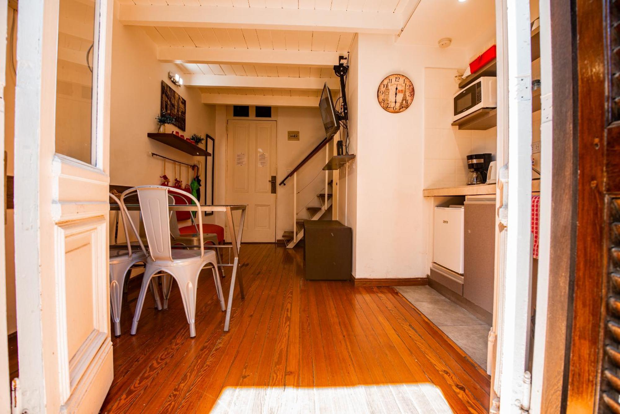Duplex En Centro Historico Y Turistico Sobre Av. De Mayo ブエノスアイレス エクステリア 写真